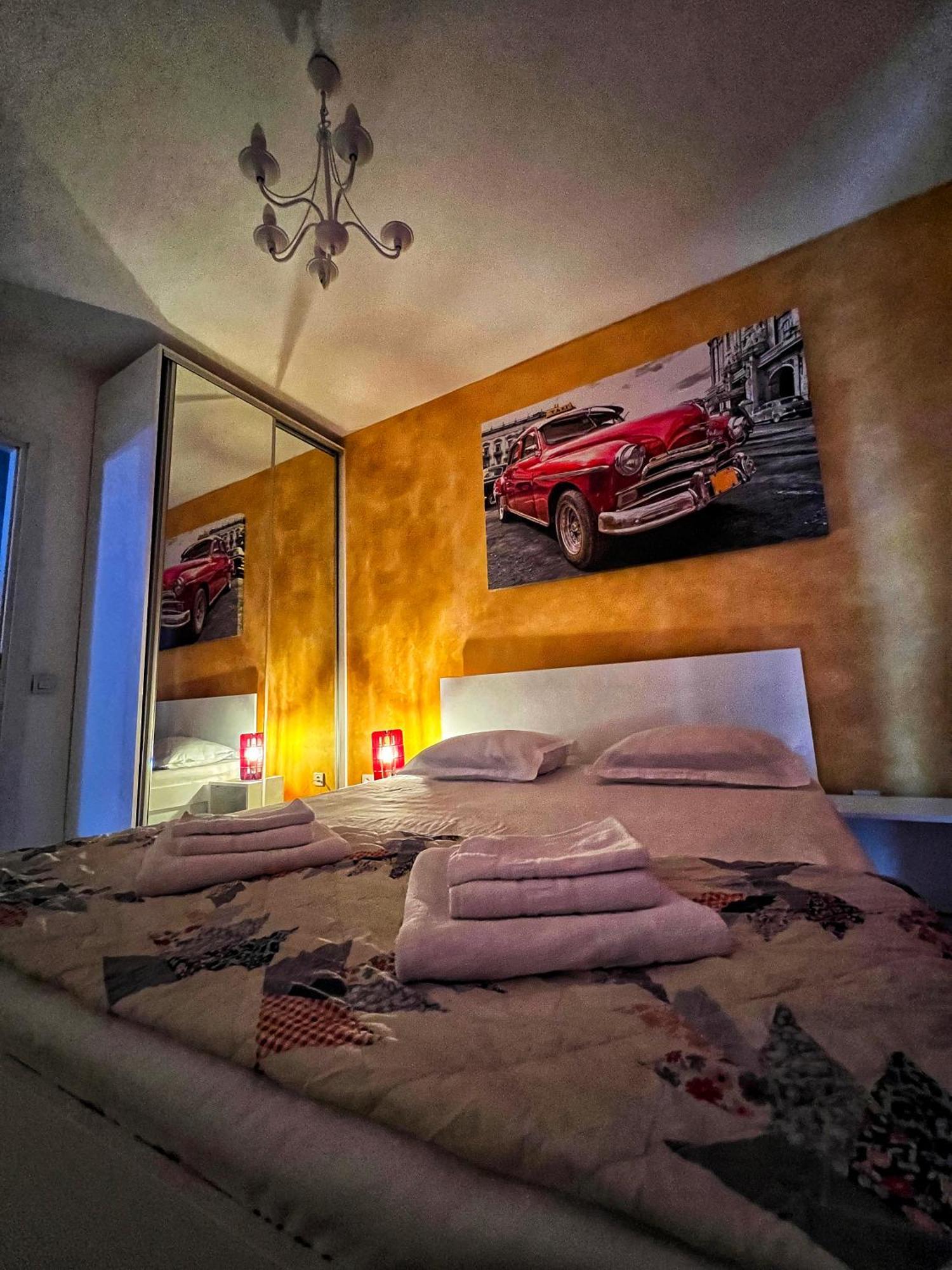 Boutique Park Residences 5 Bucarest Esterno foto