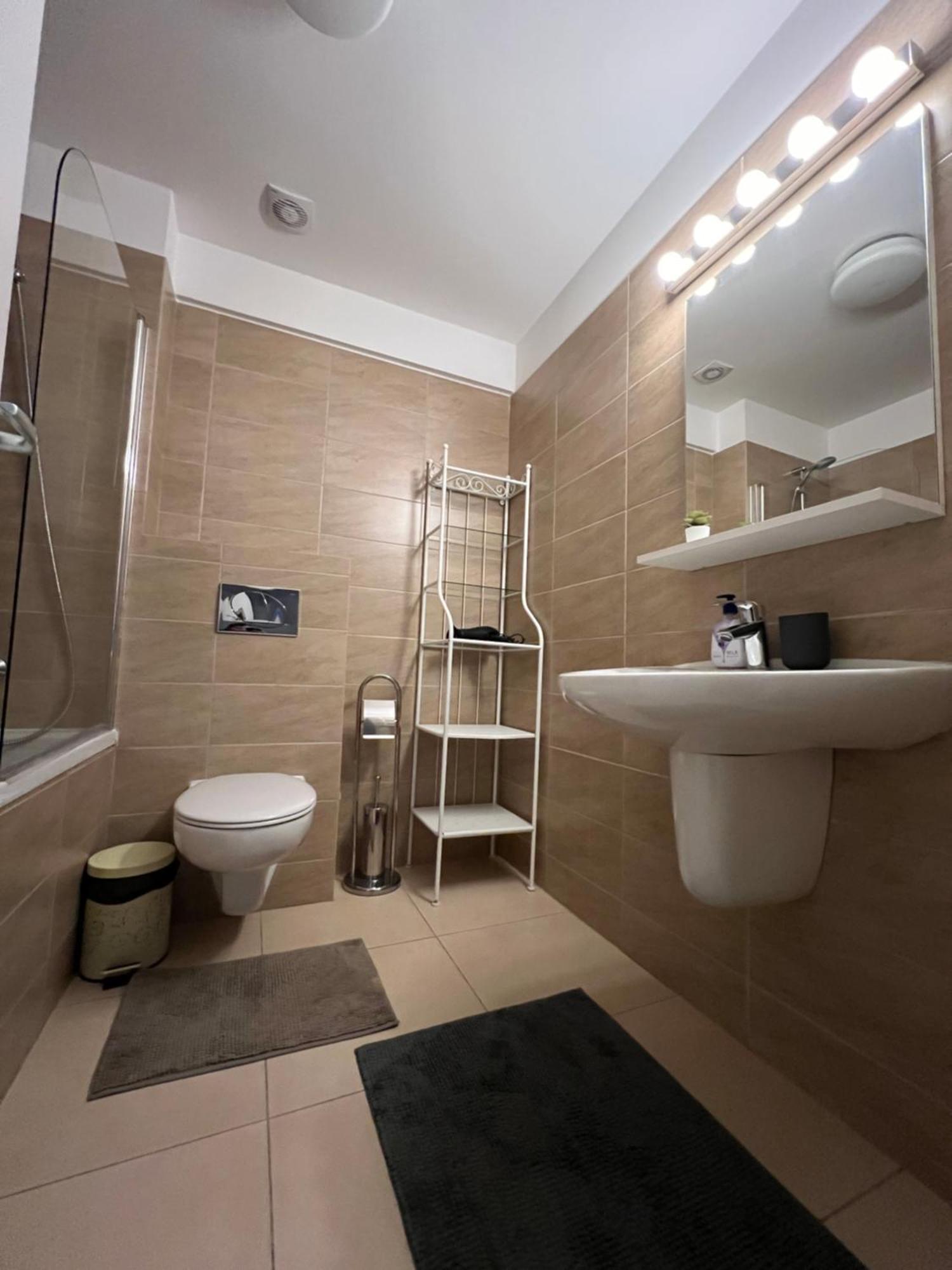 Boutique Park Residences 5 Bucarest Esterno foto